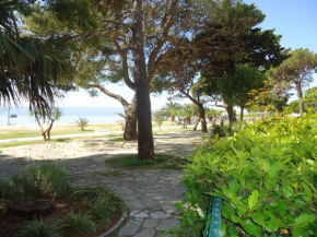 Omiš apartment on the beach